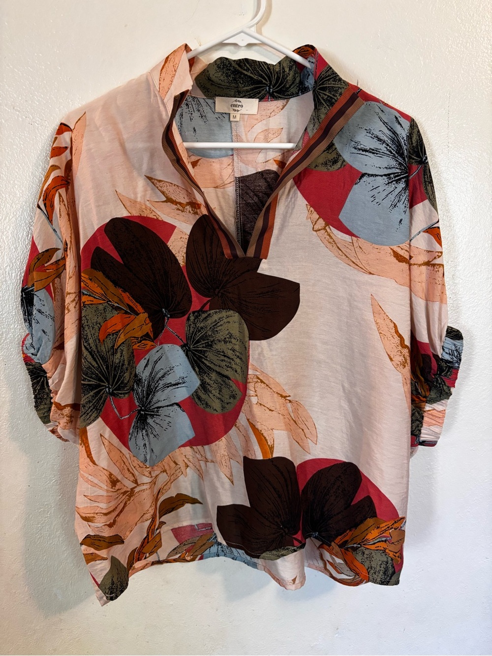 entro Floral V-Neck Tunic in Light Pink, Rust & Blue